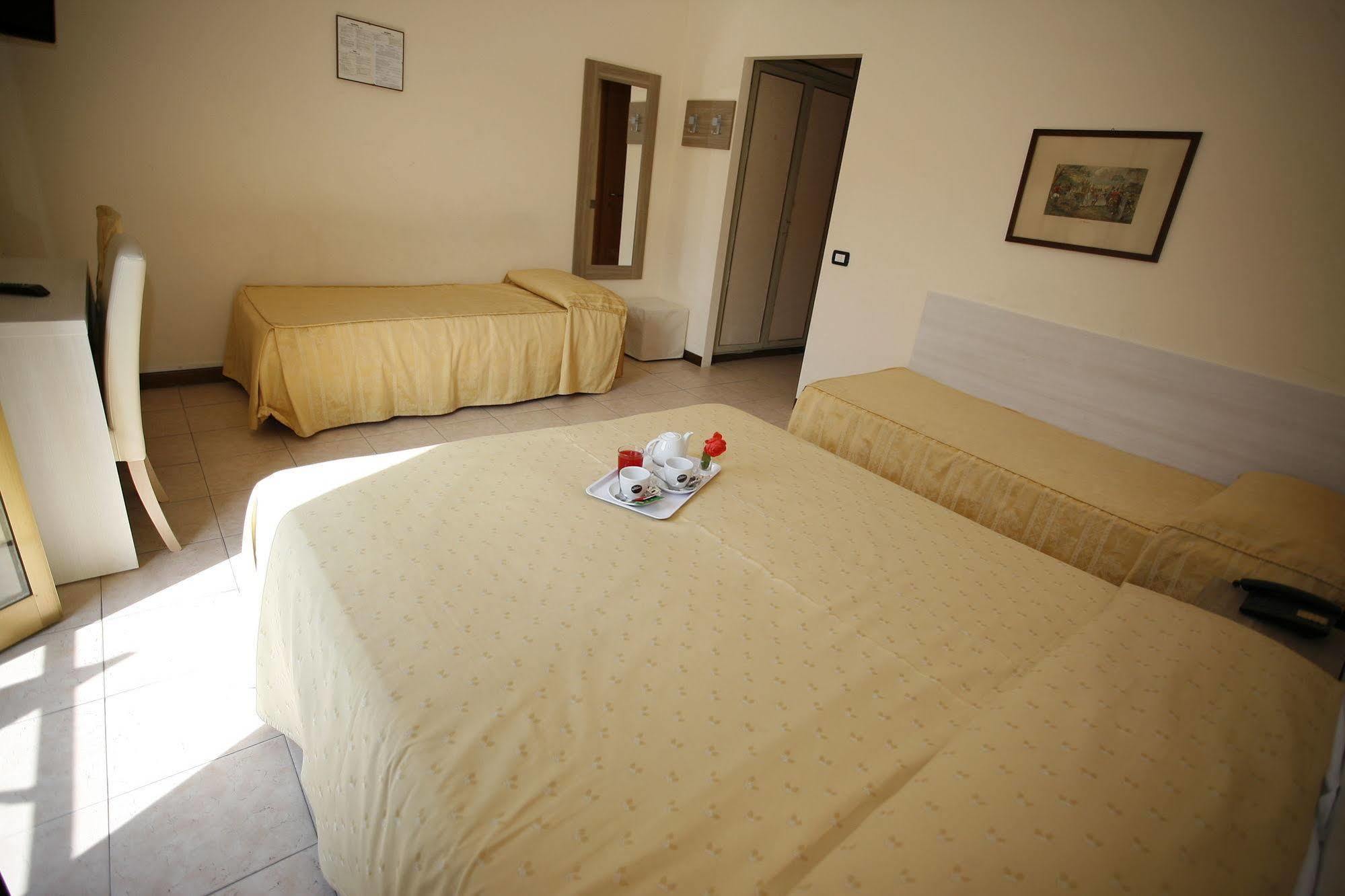 Hotel Adler Milano Ngoại thất bức ảnh
