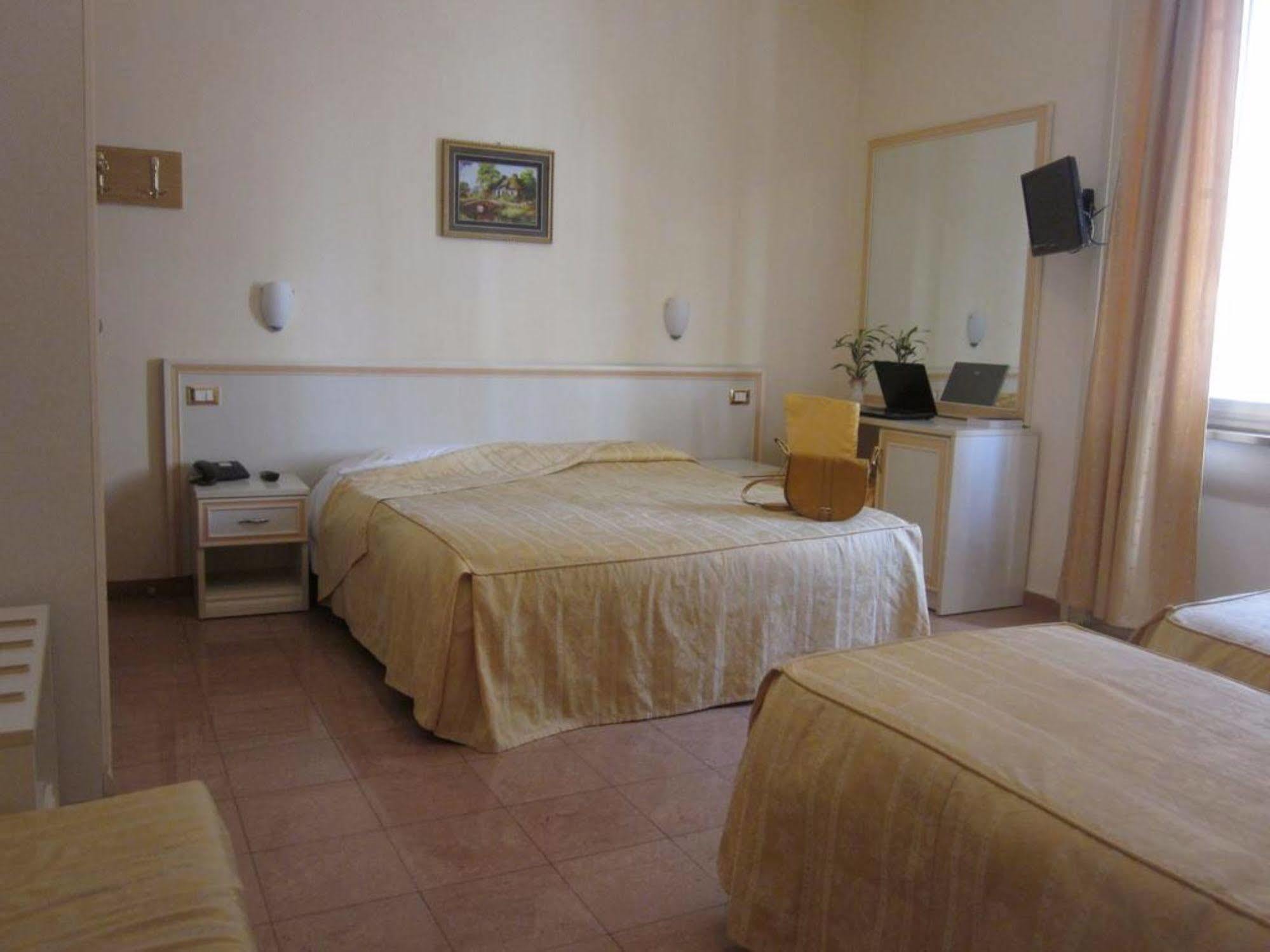 Hotel Adler Milano Ngoại thất bức ảnh